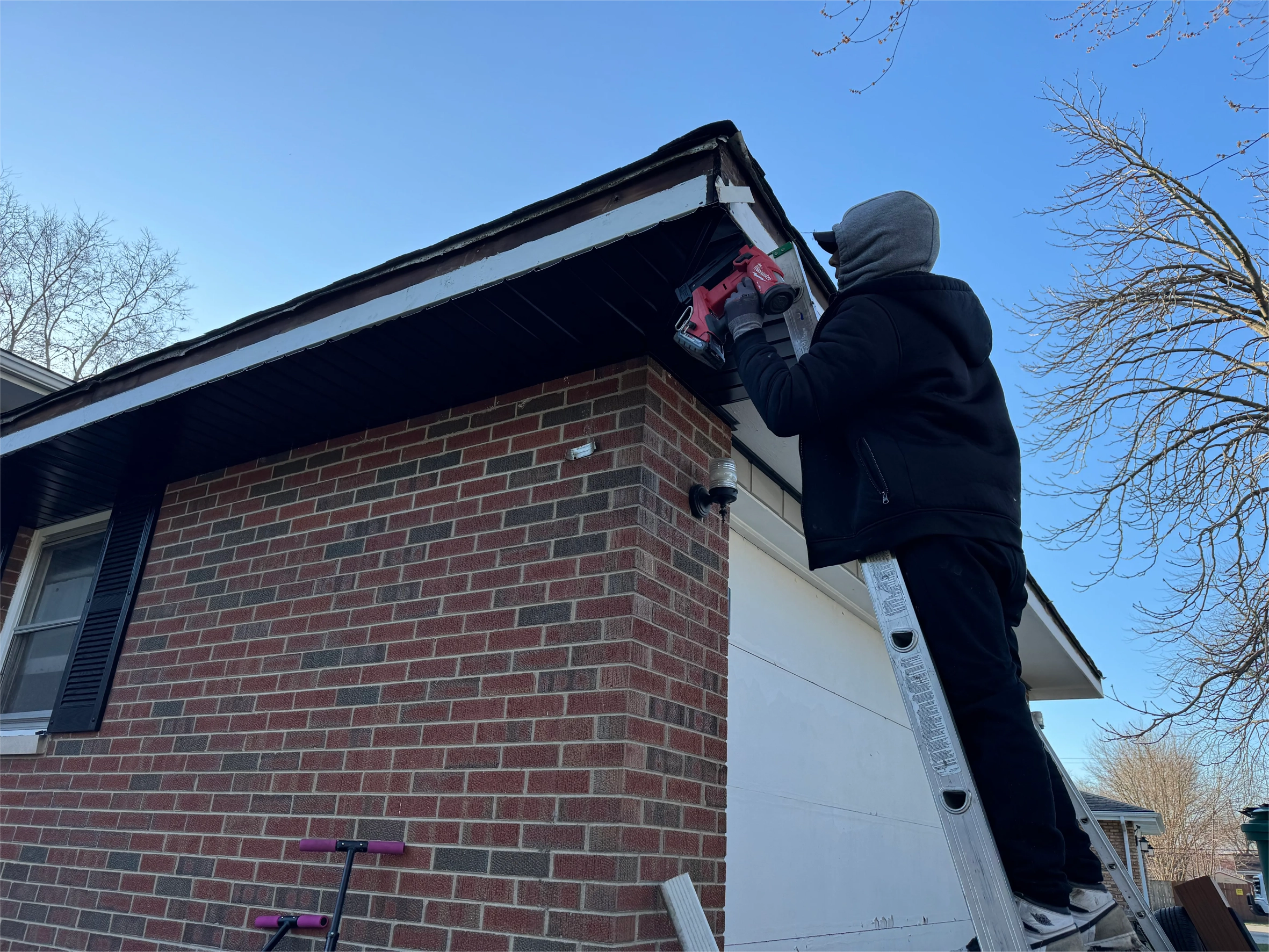 Gutter Santiago INC - Soffit and Fascia repair and installation in chicago, illinois