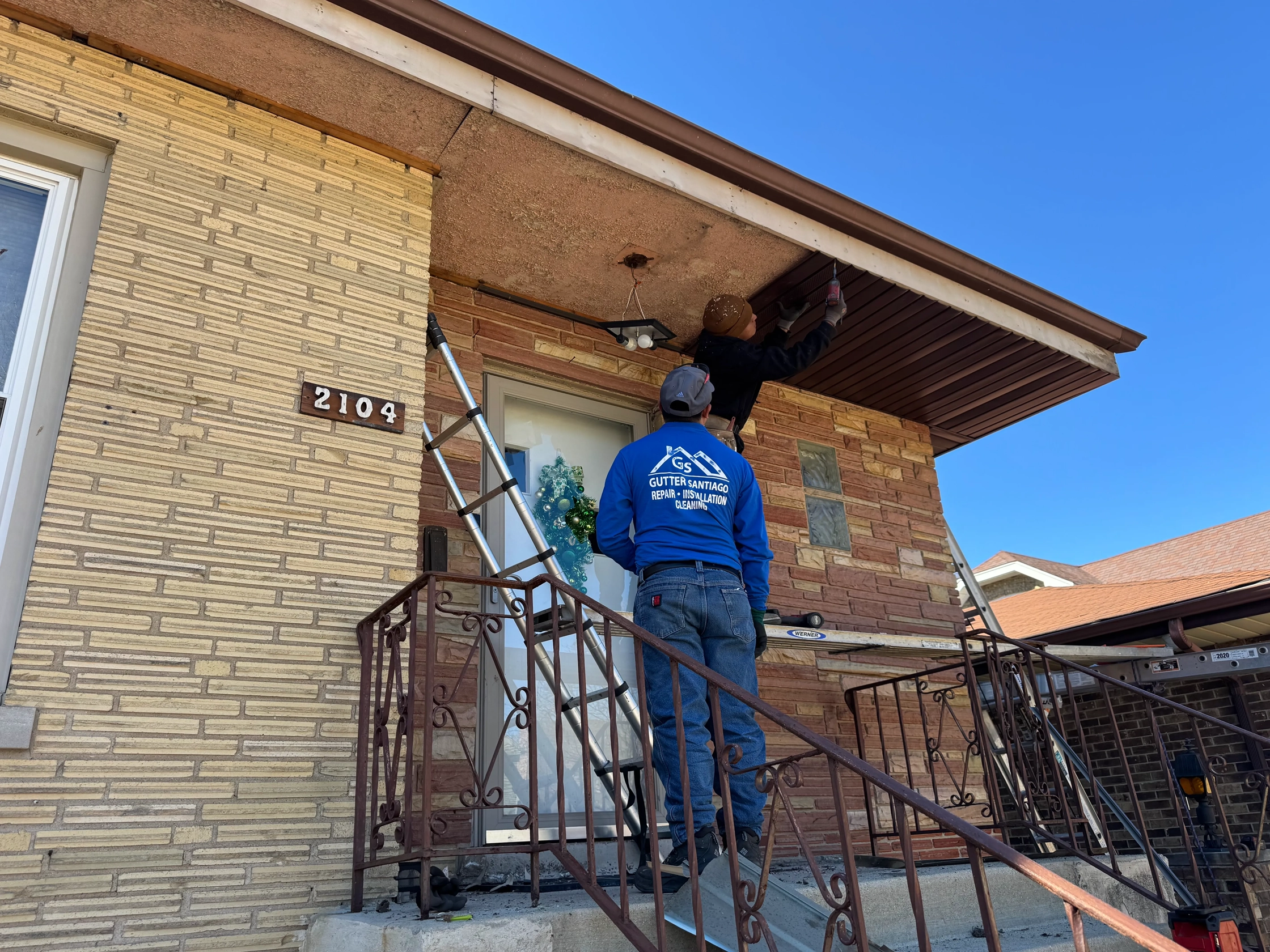 Gutter Santiago INC - Soffit and Fascia repair and installation in chicago, illinois