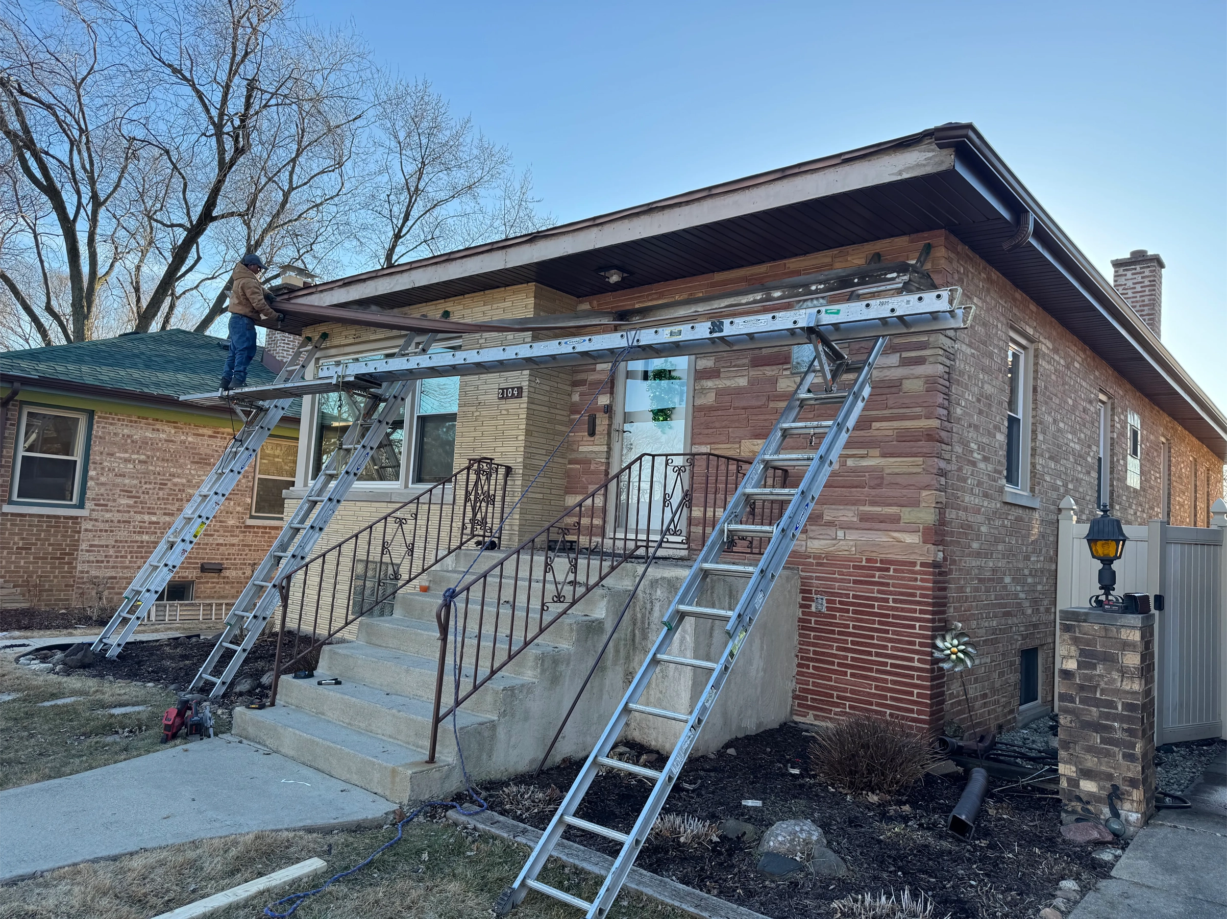 Gutter Santiago INC - Soffit and Fascia repair and installation in chicago, illinois