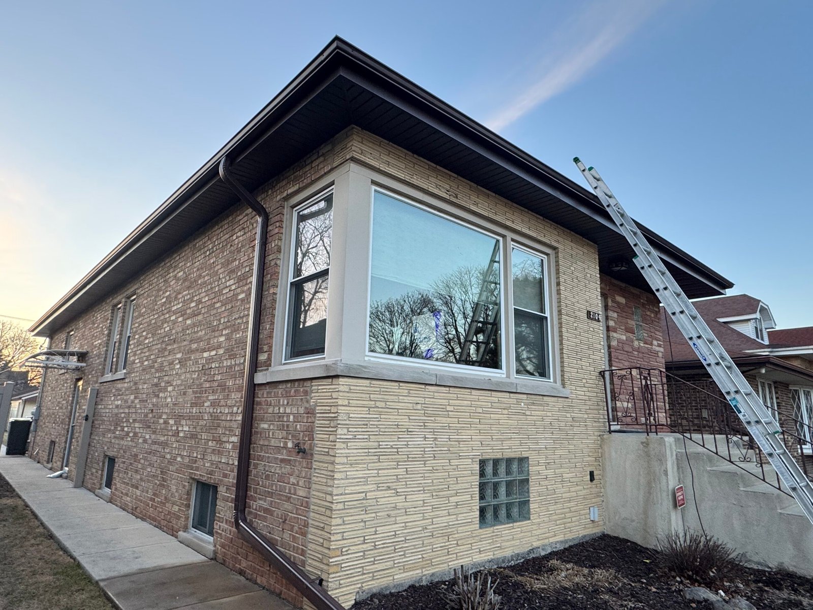 Soffits and fascia installation new